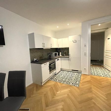 וינה 1St City La Opera Suites מראה חיצוני תמונה